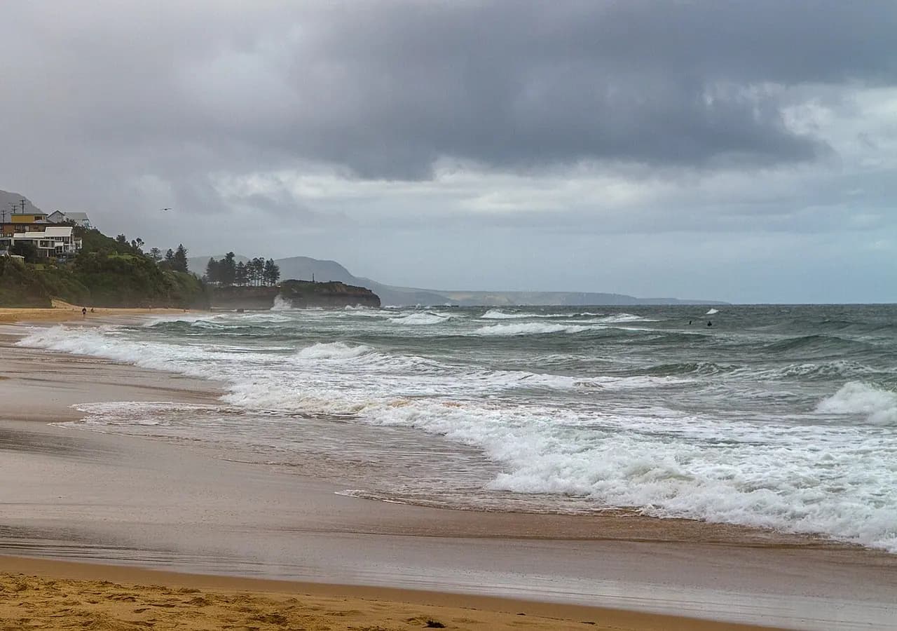 Beach and coastline at Thirroul, New South Wales